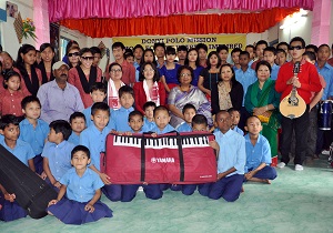 The First Lady of the State, Smt Rita Rajkhowa with Team of Muskhan Welfare Society also seen Staffs & Students of Donyi Polo Mission School for the Hearing and Visually impaired at Itanagar on 29th March2016. 